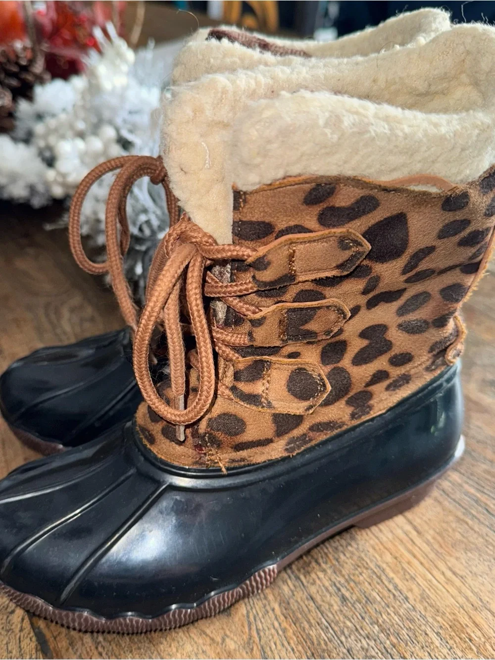 Jessica Carlyle Brown cheetah Leopard Print Duck Boots Toddler Size 13
